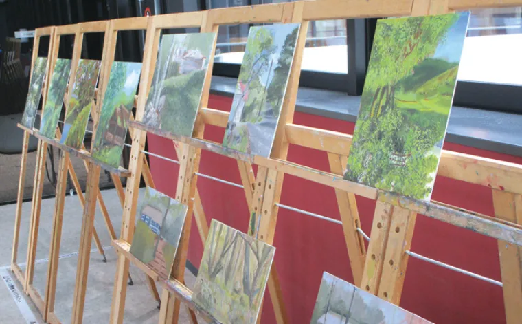 「開成美術館」では風景画を展示