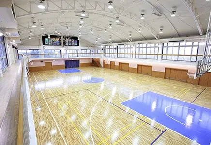 体育館は代々木オリンピック競技場の体育館を模した最高の環境が整っています