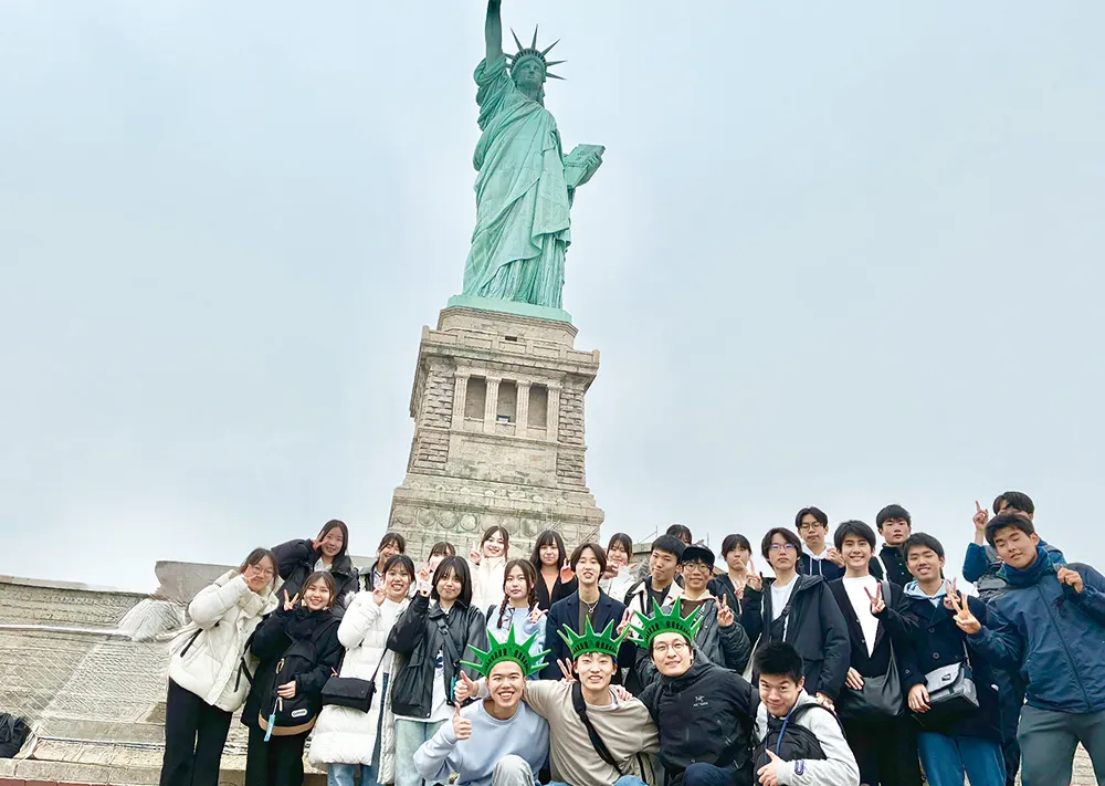 安田学園中学校高等学校 校舎写真