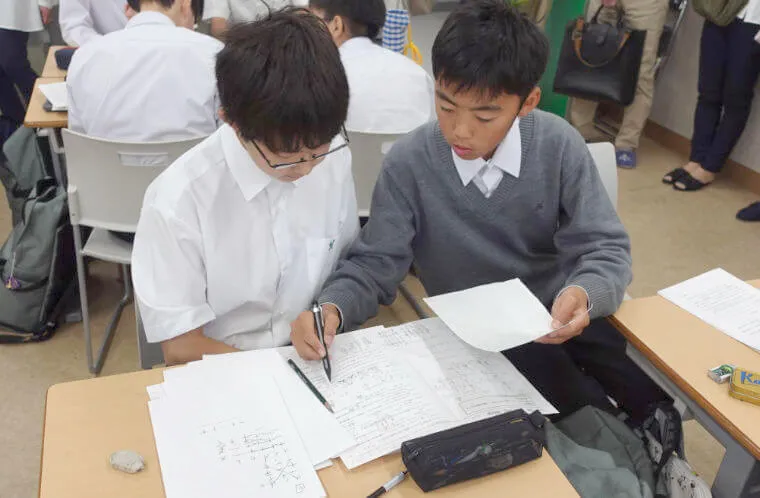 本郷中学校・高等学校 校舎写真