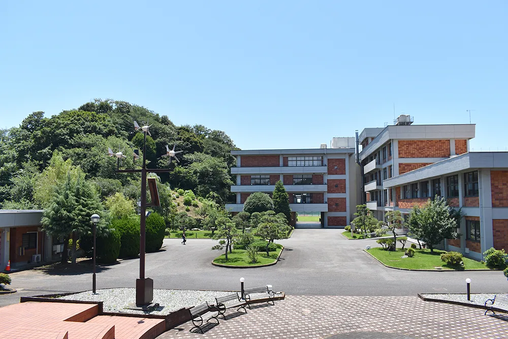 清泉女学院中学高等学校 の写真