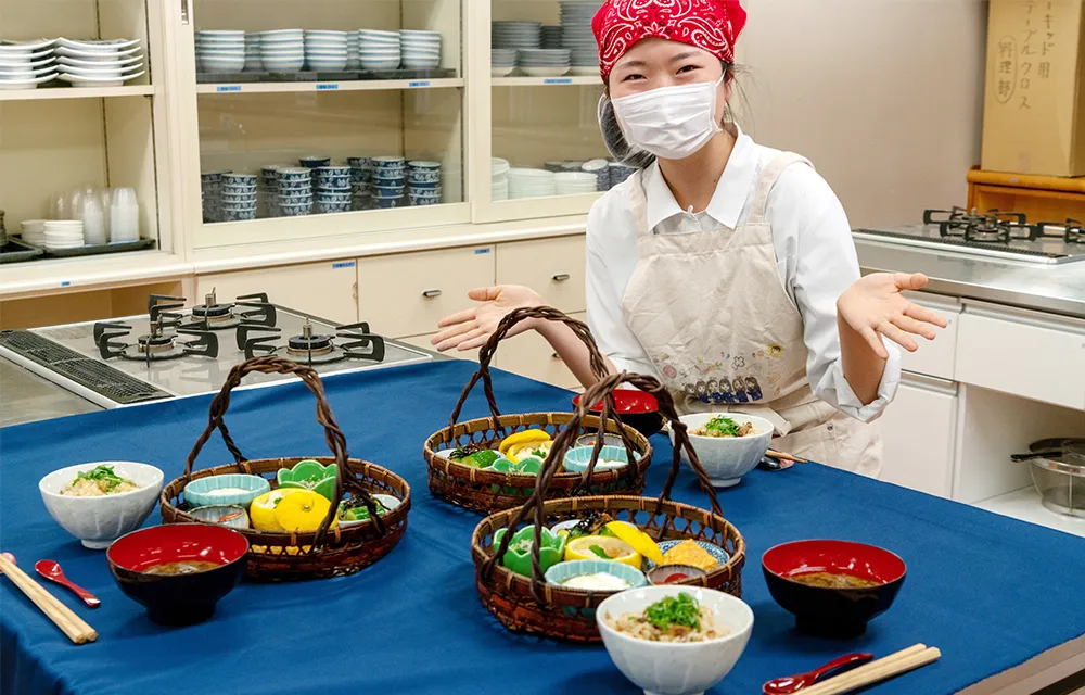 中高時代は料理部で活動。高2のときに「食 withレシピ甲子園」に出場し、文部科学大臣賞を受賞