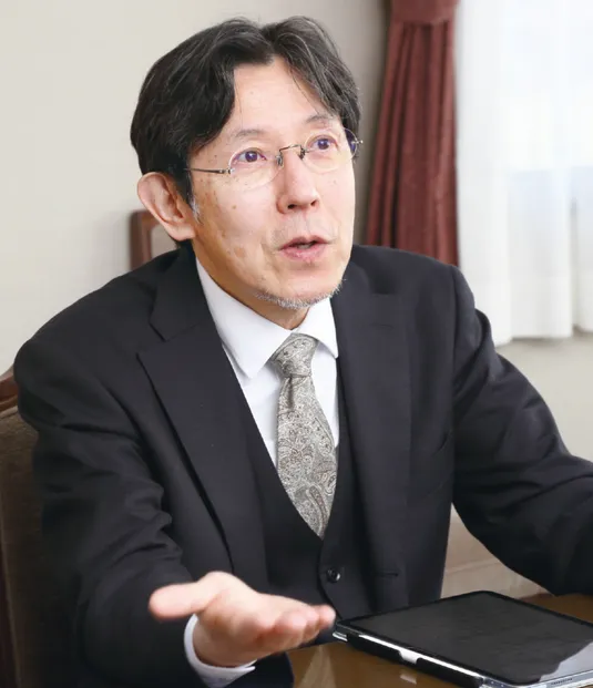 香蘭女学校中等科・高等科 佐藤 忠博 先生