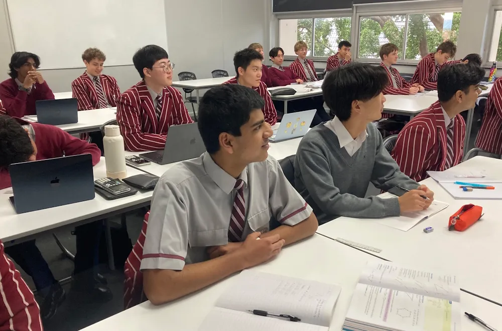 現地の生徒と共に学び協力する機会も多いオーストラリア研修
