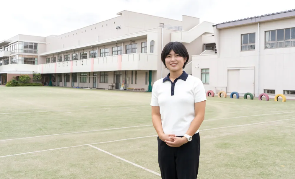 硬式テニス部で活躍した野口さん。部活の仲間に教えることがあり、自分のテニスを振り返る良い機会にもなっていました