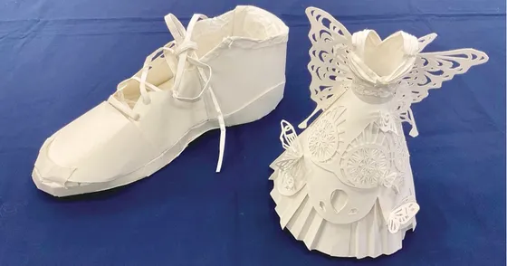 中2で取り組む「紙立体」作品