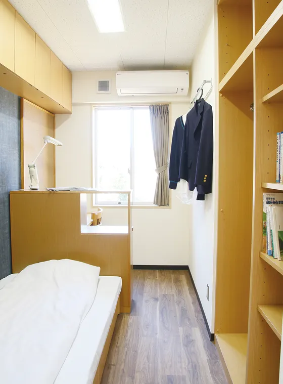 海陽中等教育学校のハウス生活の様子（別カット）