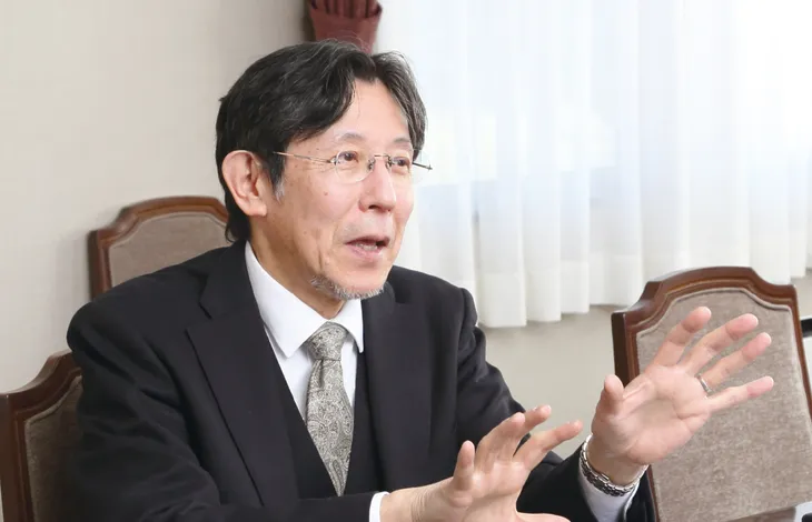 {teacherTitle} {name} 先生