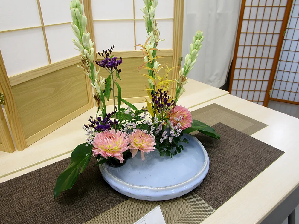 華道部による展示では、森村学園の理事長である松本茂先生の作品もありました