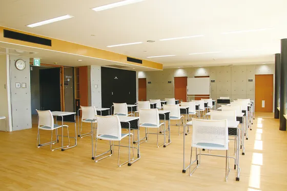 海陽中等教育学校の授業・探究の様子（別カット）