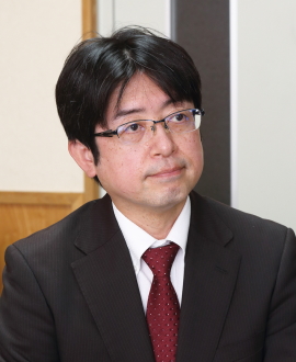 聞き手1