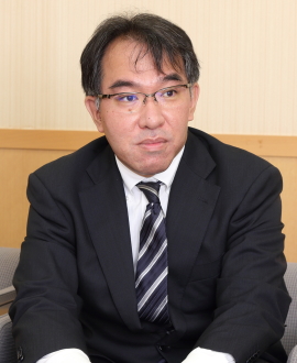 聞き手1